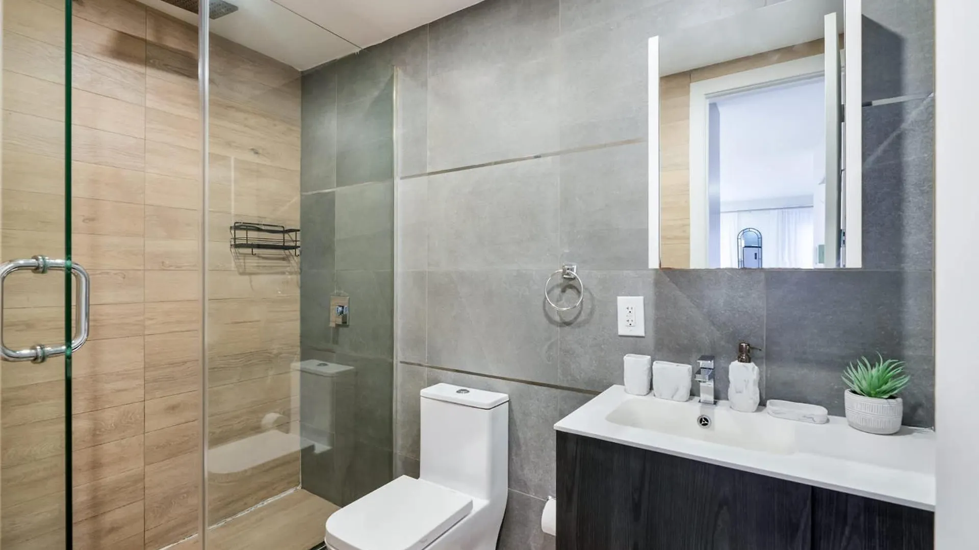 شقة 1597-4 Brand New Prime Ues W D Walk To C Park نيو يورك